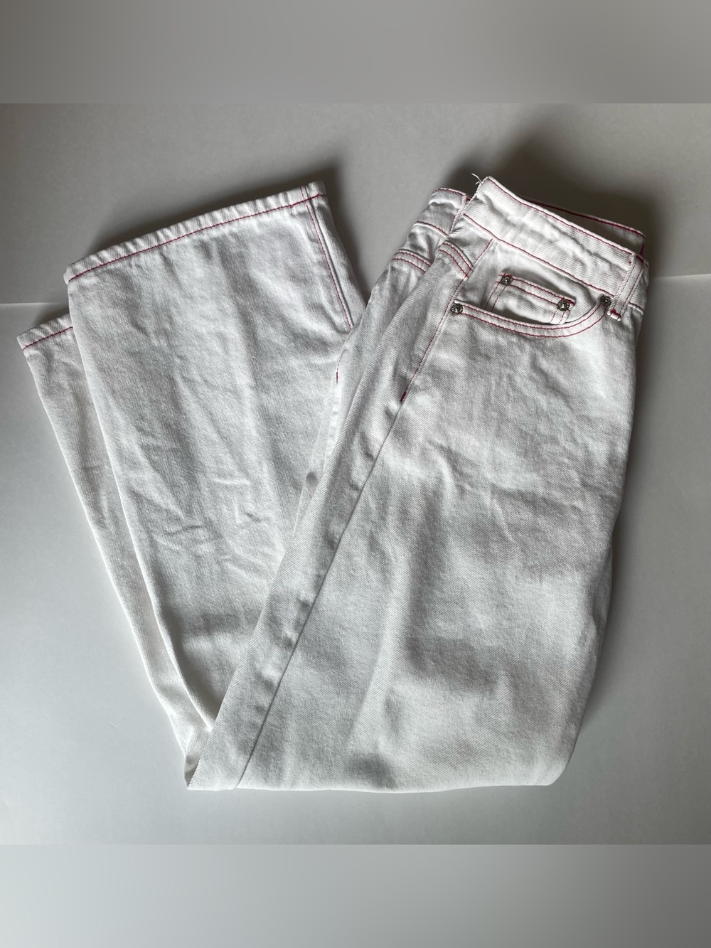 Edikted White Straight-Leg Jeans with Strawberries and Bows on back pockets